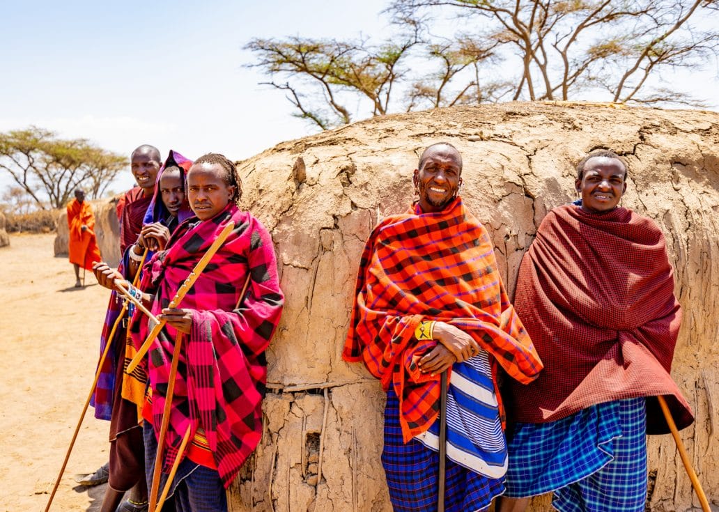 What vivid color do the prominent people in the Maasai tribe of